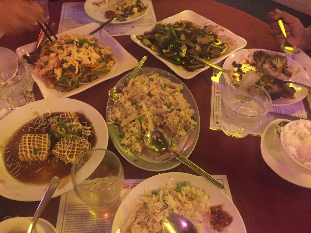 Highlights, Sing Tao Chinese Restaurant