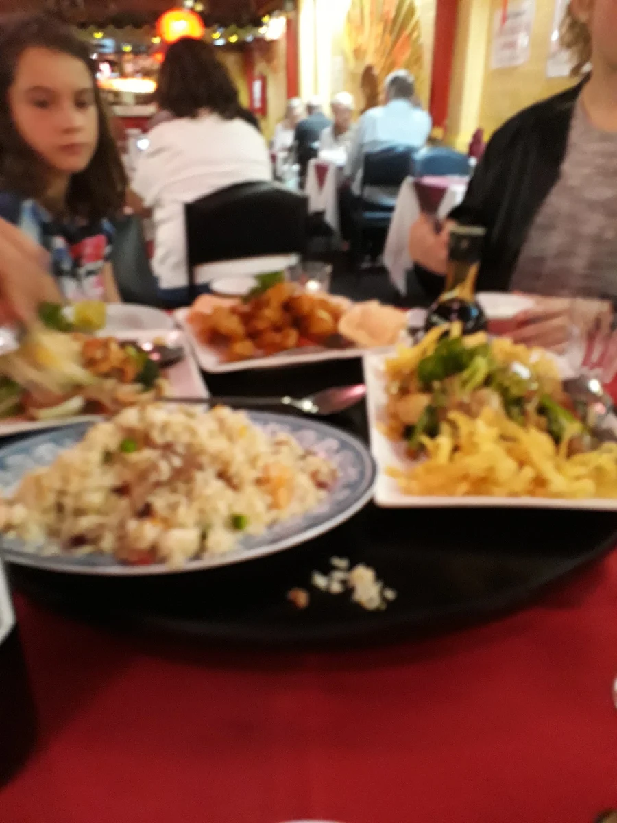 Highlights, Sing Tao Chinese Restaurant