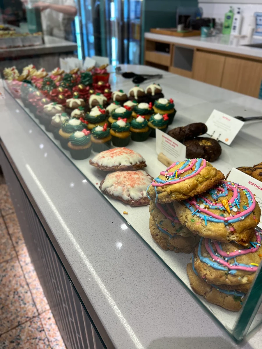 Highlights, Cupcake Central Highpoint