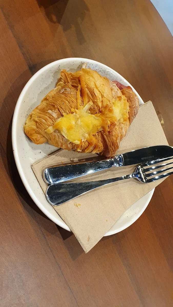 Ham & Cheese Croissant
