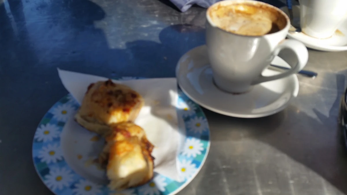 Coffee & Bacon & Cheese Sausage Roll