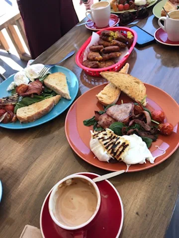 Highlights, Seafoam Cafe