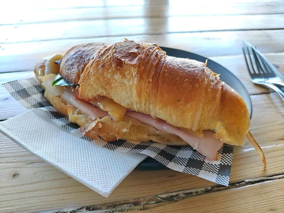 Ham Cheese Tomato Croissant