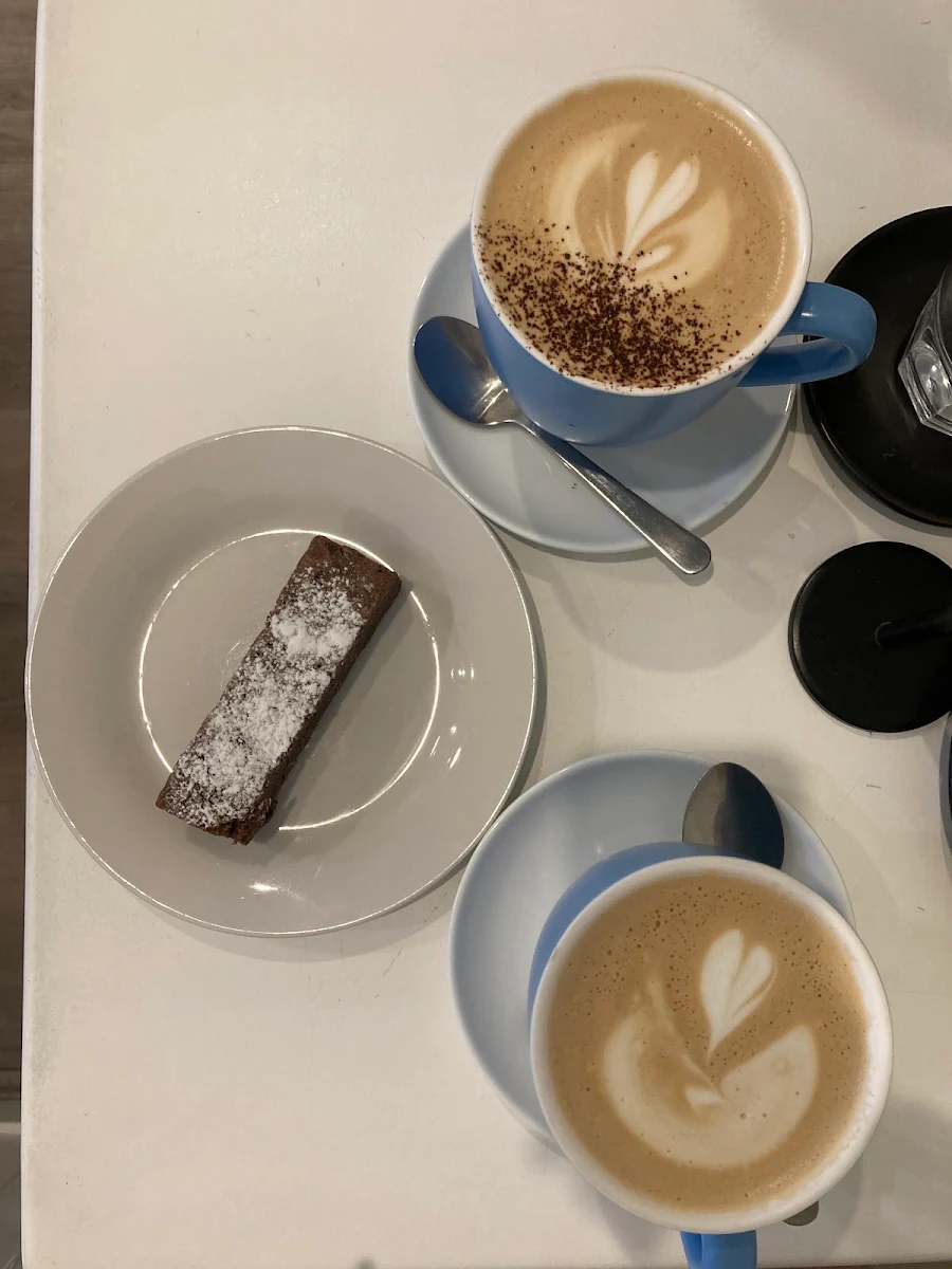 Highlights, Star Fruit Cafe