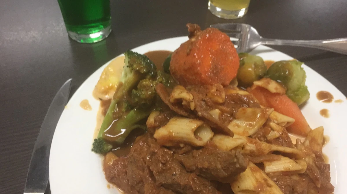 Highlights, Zest - Camp Food Hall