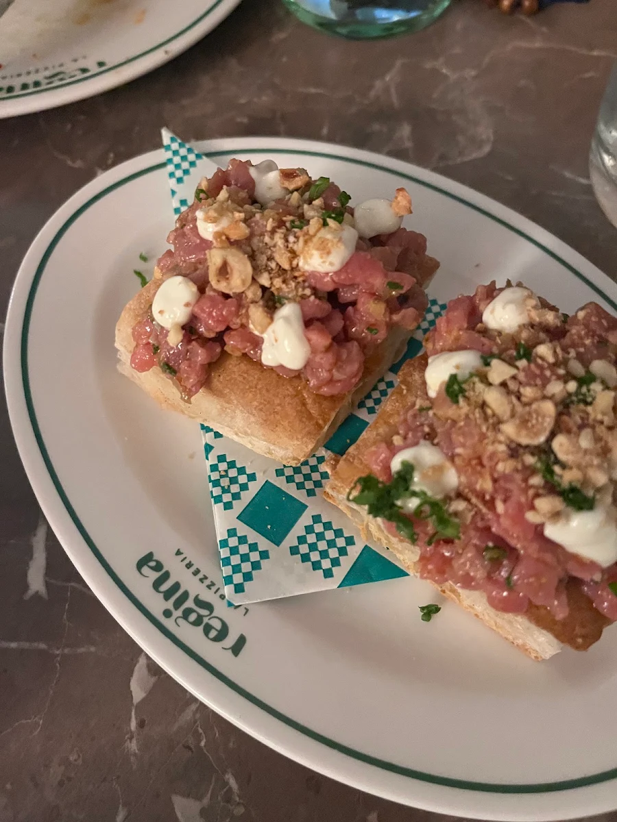 Highlights, Regina La Pizzeria