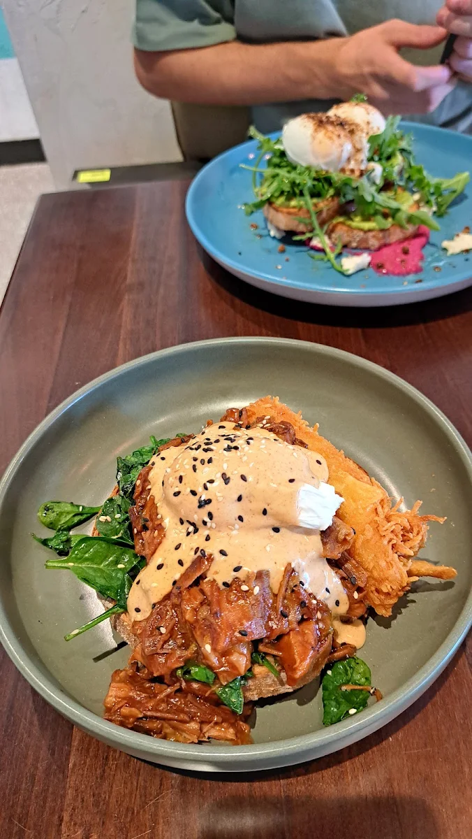 Pulled Pork Benedict