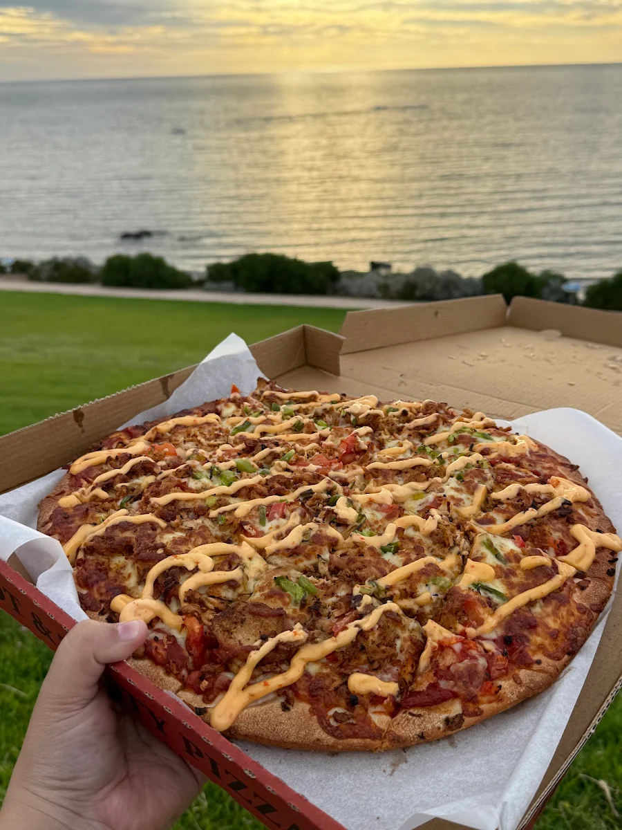 Highlights, Karrara Pizza