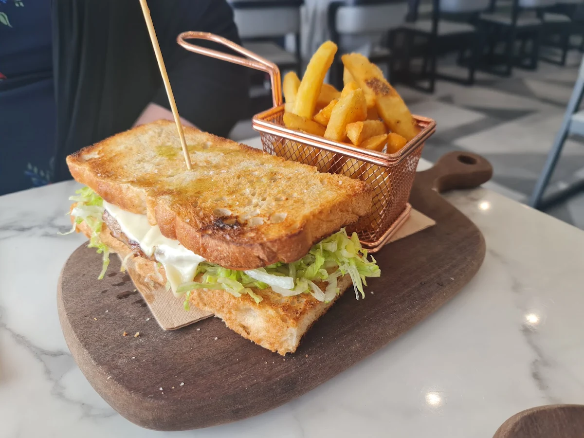 Steak Sandwich, Black & White Espresso In Lanyon