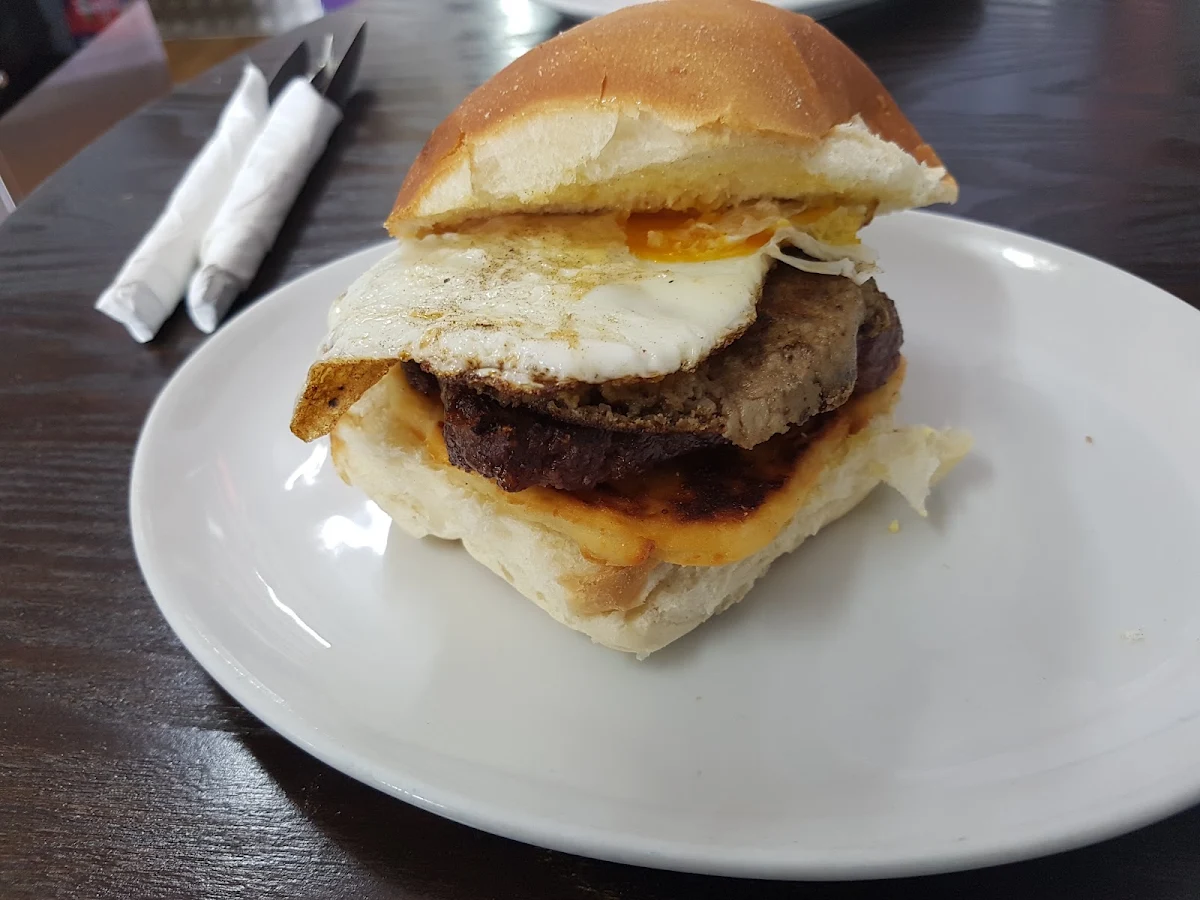 Highlights, Grand Boulevard Cafe