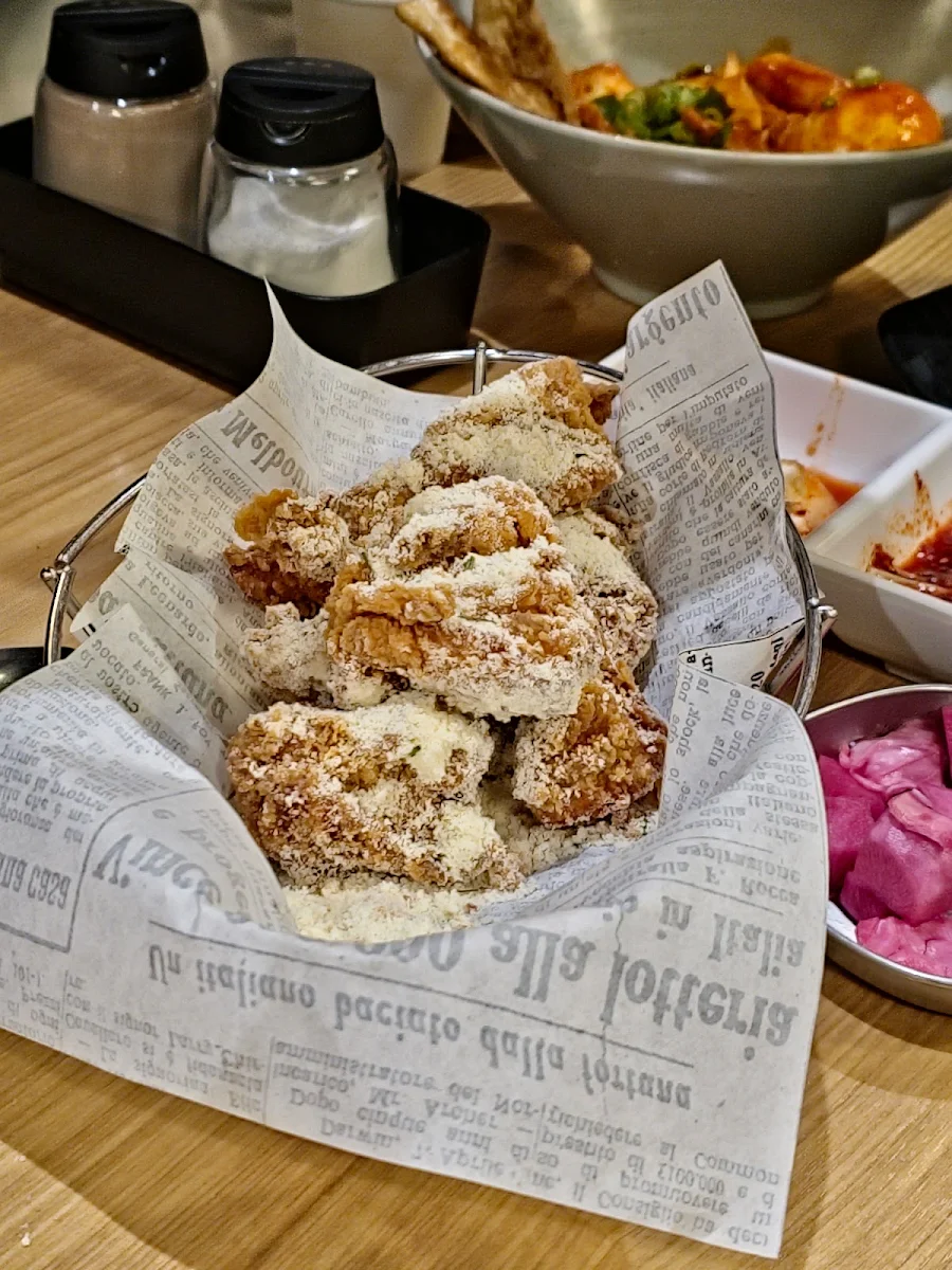 Snow Cheese Fried Chicken