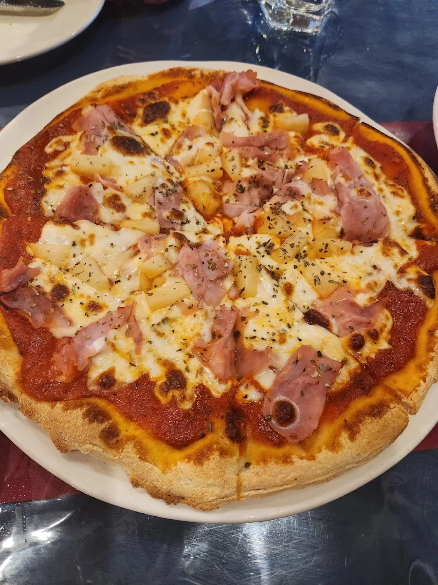 Highlights, Saporito Restaurant