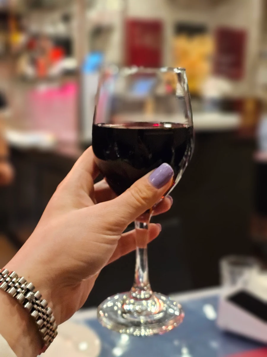 Wine, Saporito Restaurant