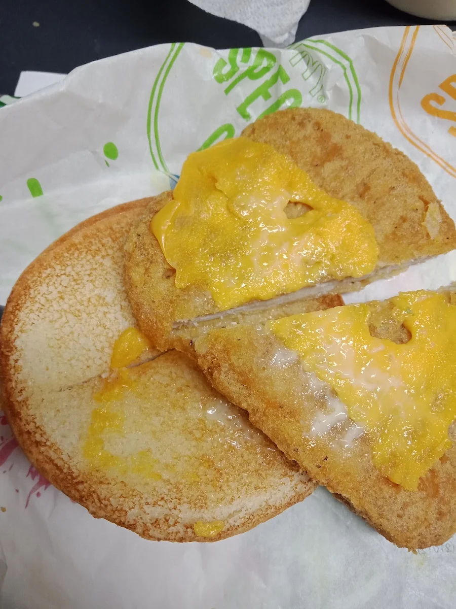 Chicken 'N' Cheese, McDonald's Maroochydore II
