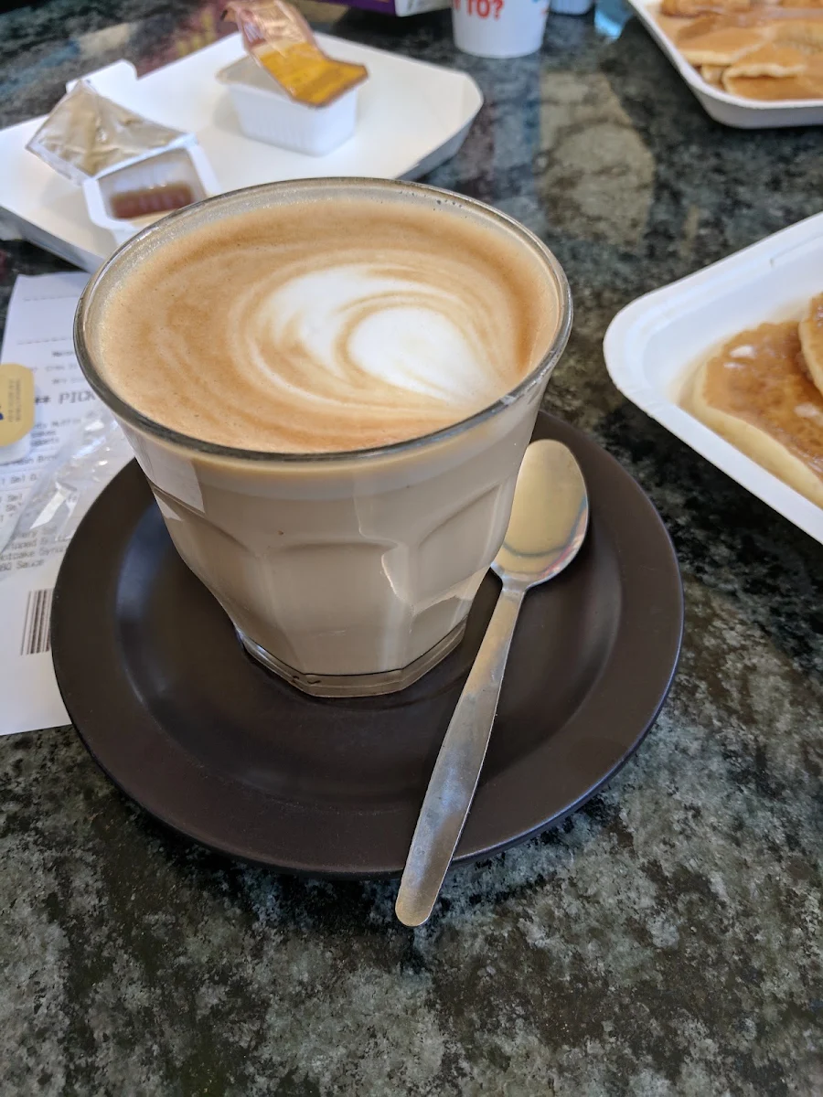 Latté, McDonald's Maroochydore II
