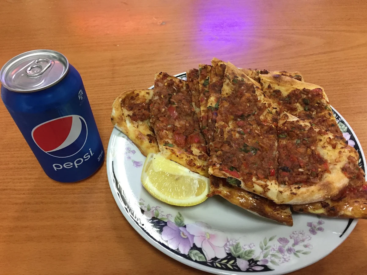 Lahmacun, Petersham Kebab