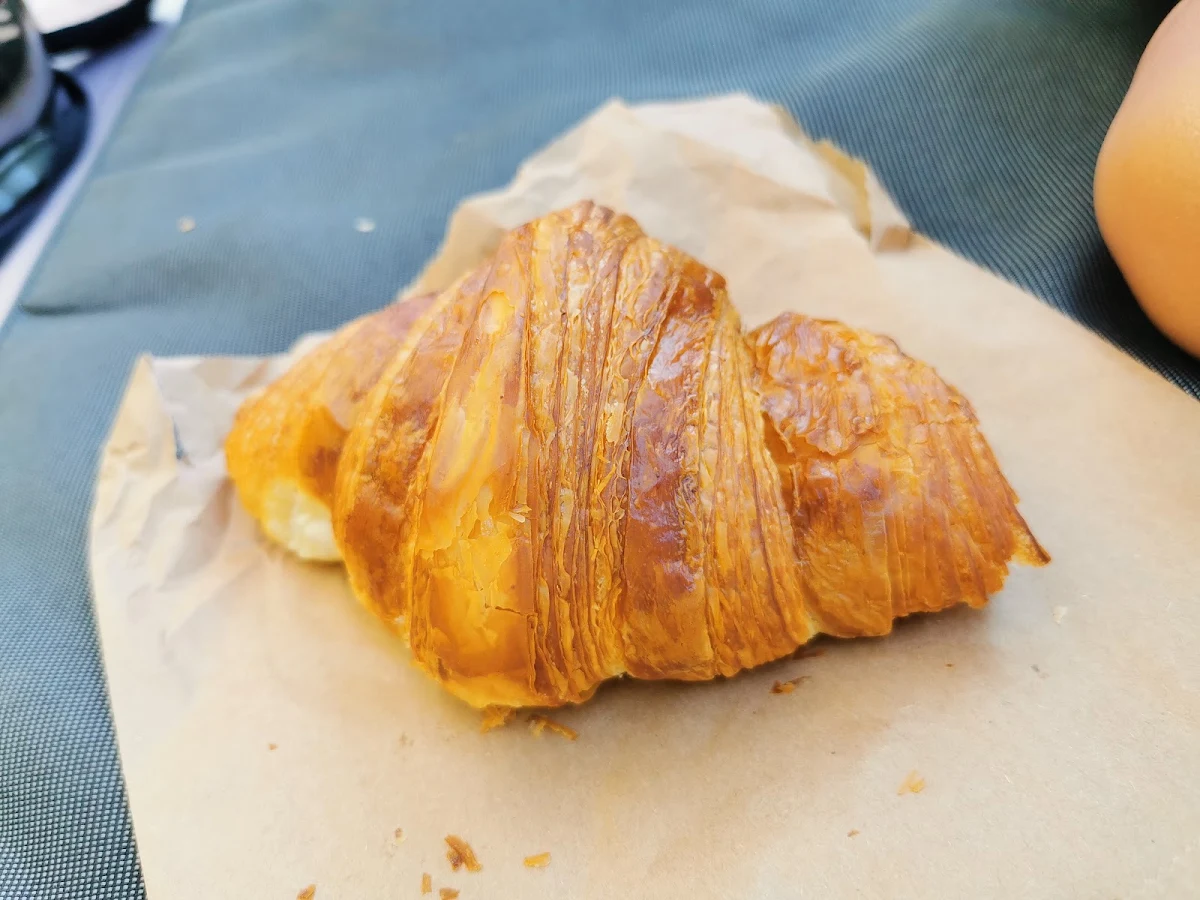 Croissant, The Top Shop