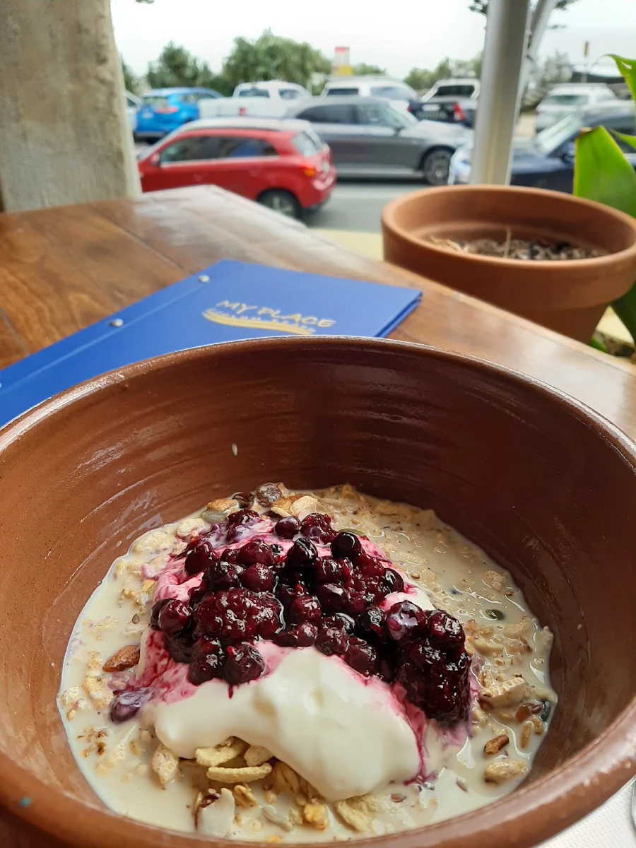 Breakfast Muesli, Coolum Beach Bar