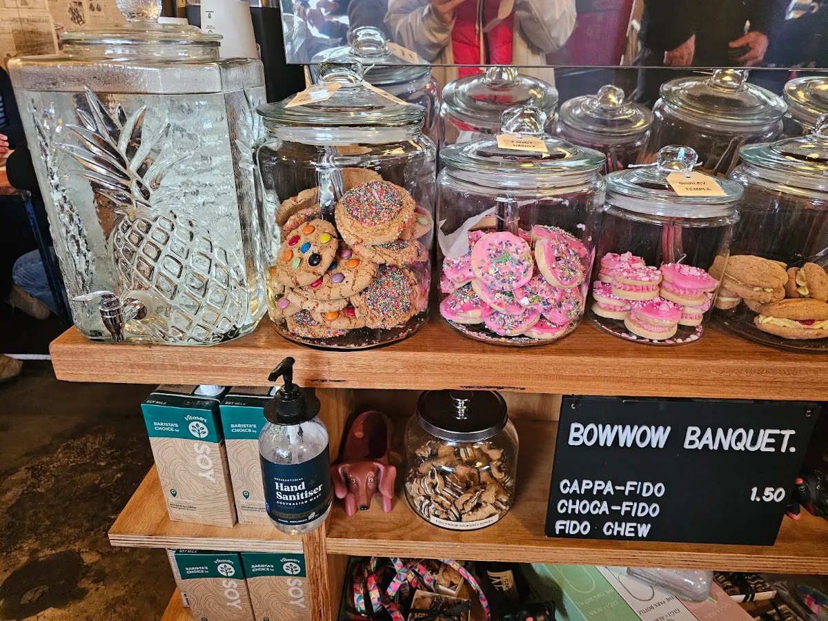 Highlights, Lydiard General Cafe & Diner