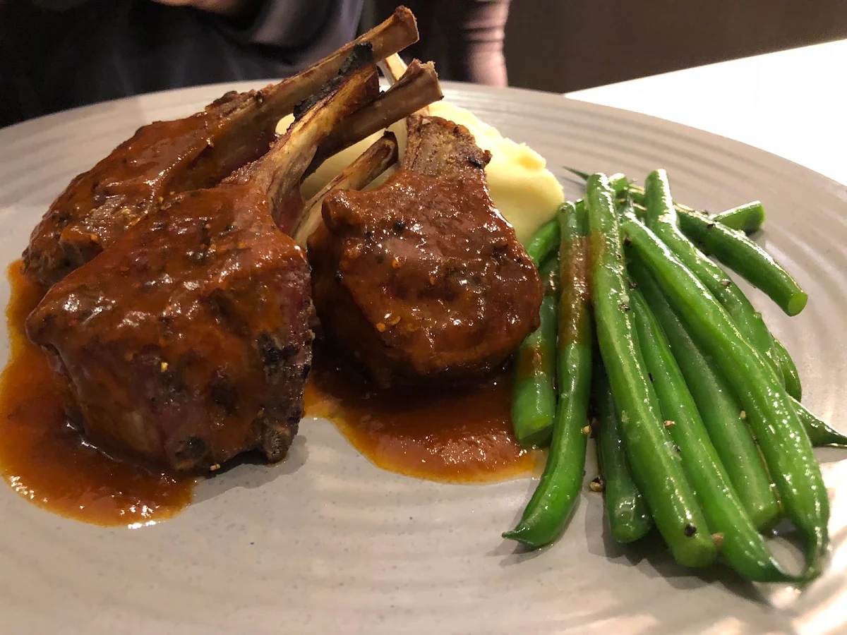 Rack of Lamb with Mashed Potato and Green Beans