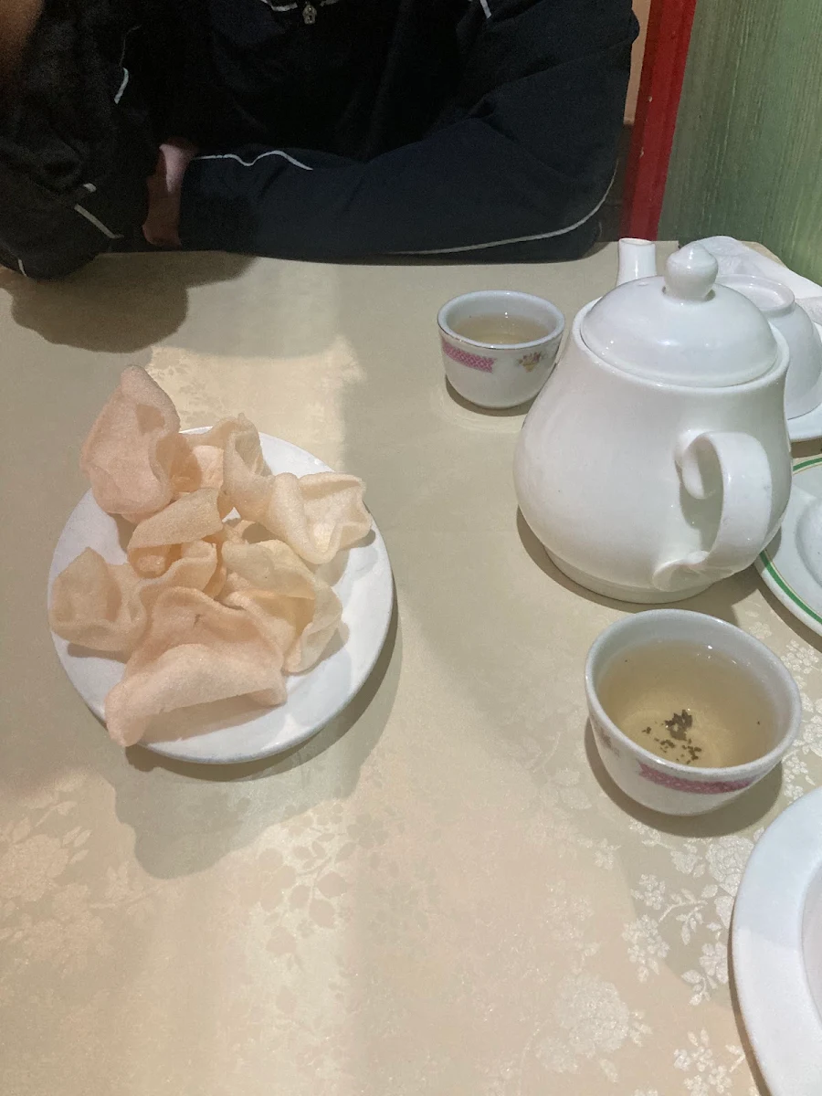 Highlights, Golden Pond Chinese Restaurant
