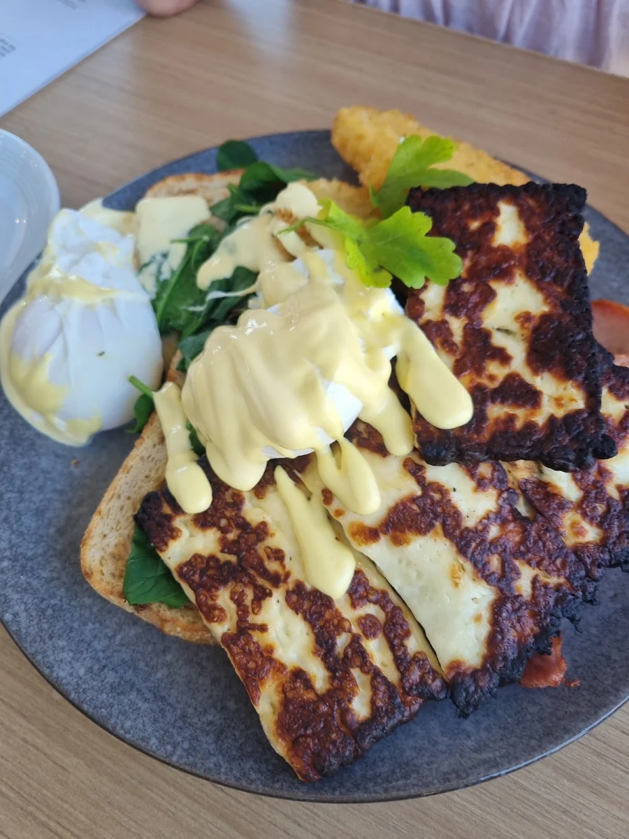 Eggs Benedict, Stellarossa Narangba