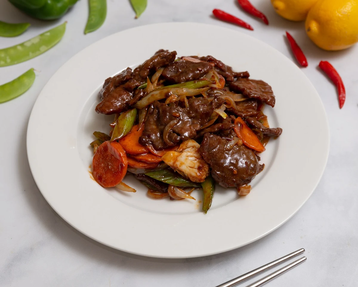 Highlights, Cam Inn Chinese Asian Restaurant