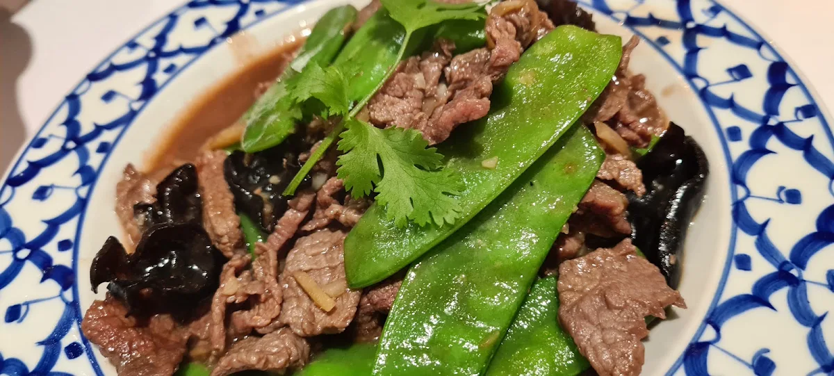 Highlights, Manee Siam Thai Restaurant