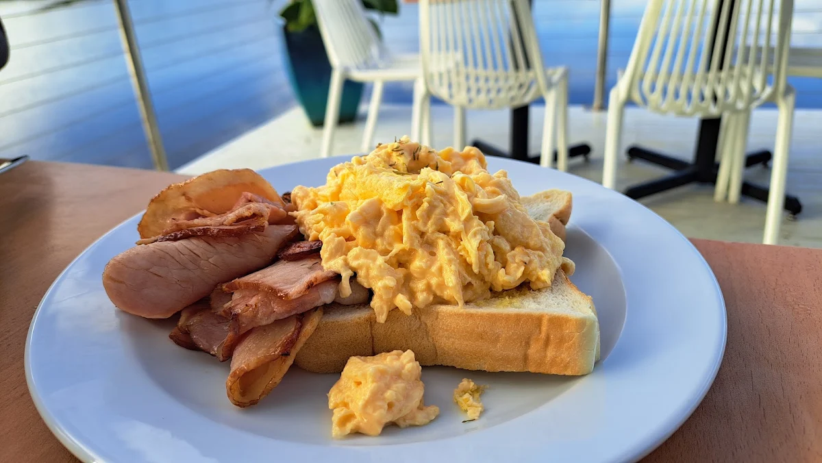 Highlights, Pelican Shores Café and Marina