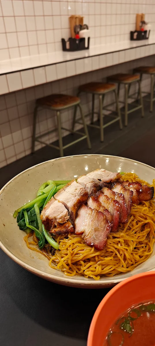 Highlights, Uncle Robert Roast & Rice Noodles