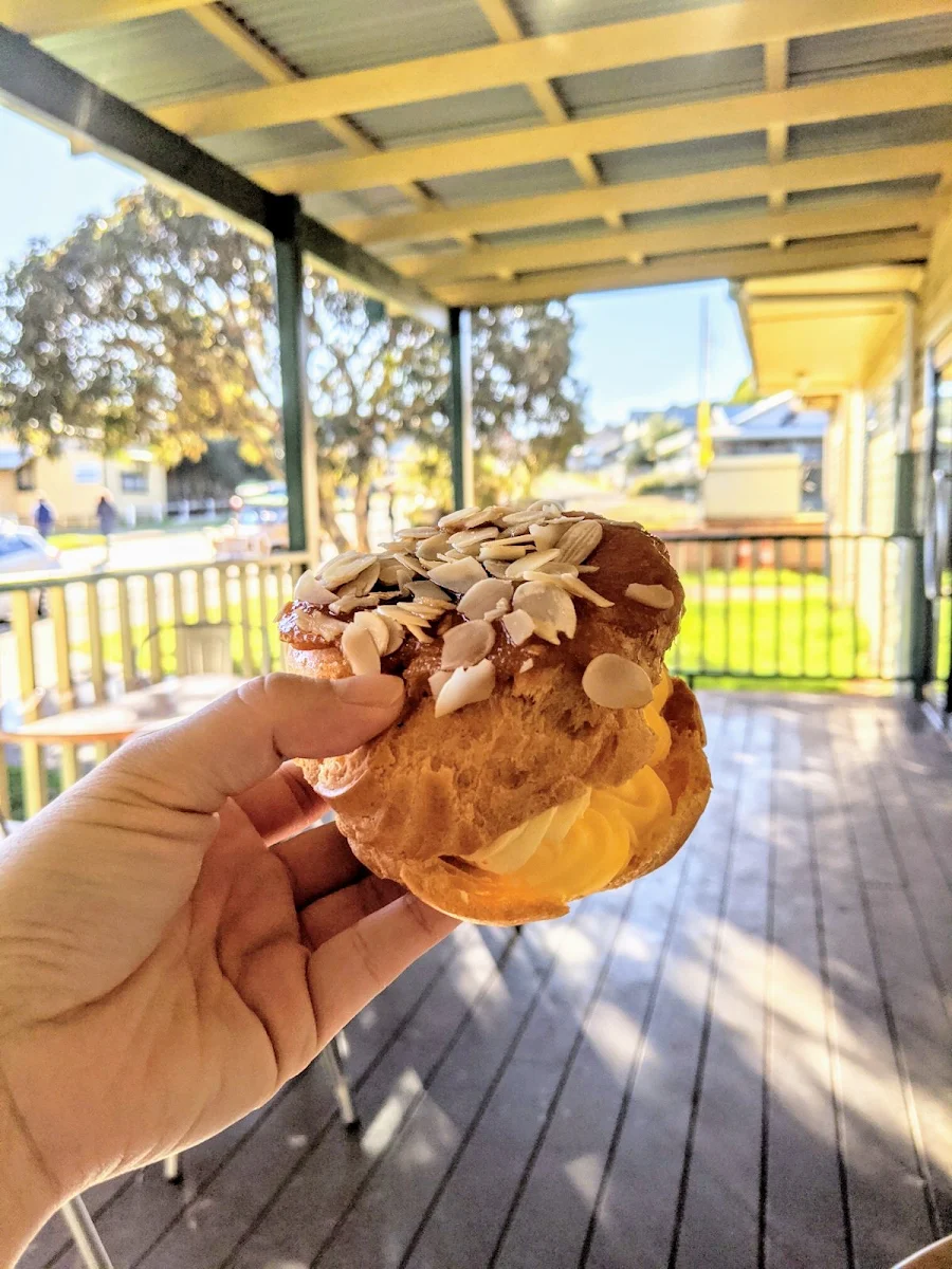 Caramel Custard Crème Puff