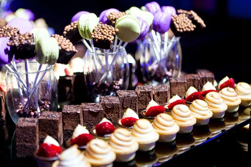 Highlights, Merivales Cafe Bar & Restaurant