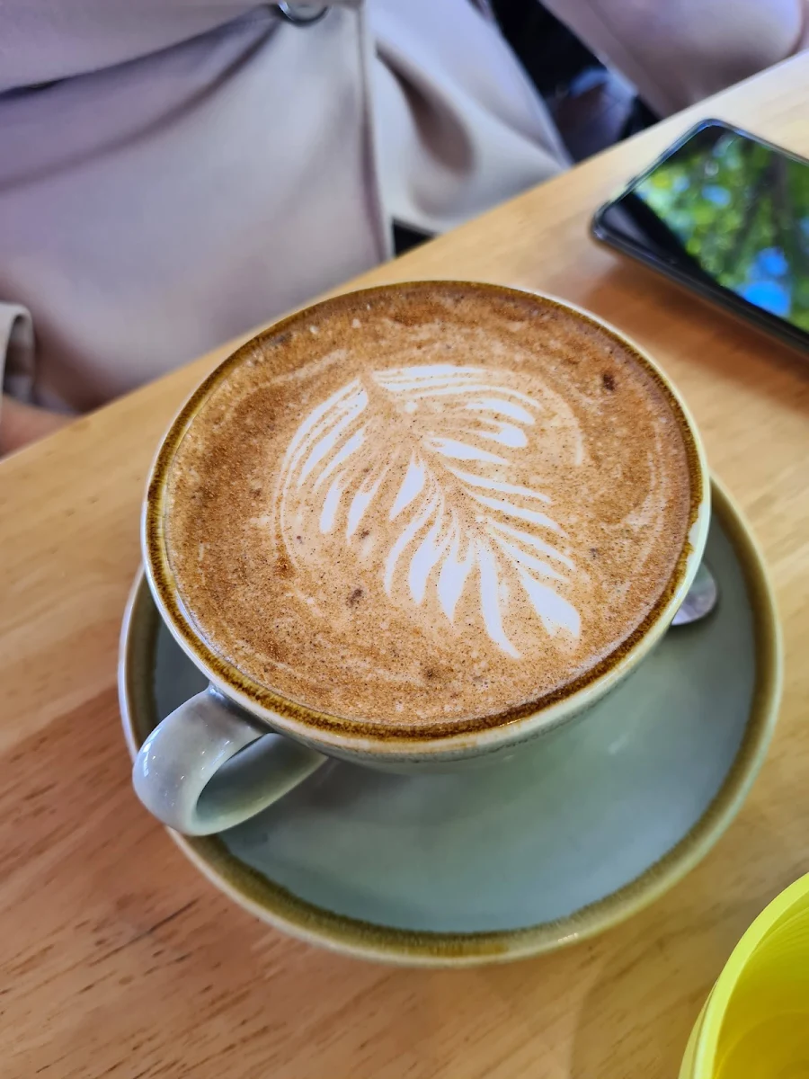 Flat White, ION Cafe