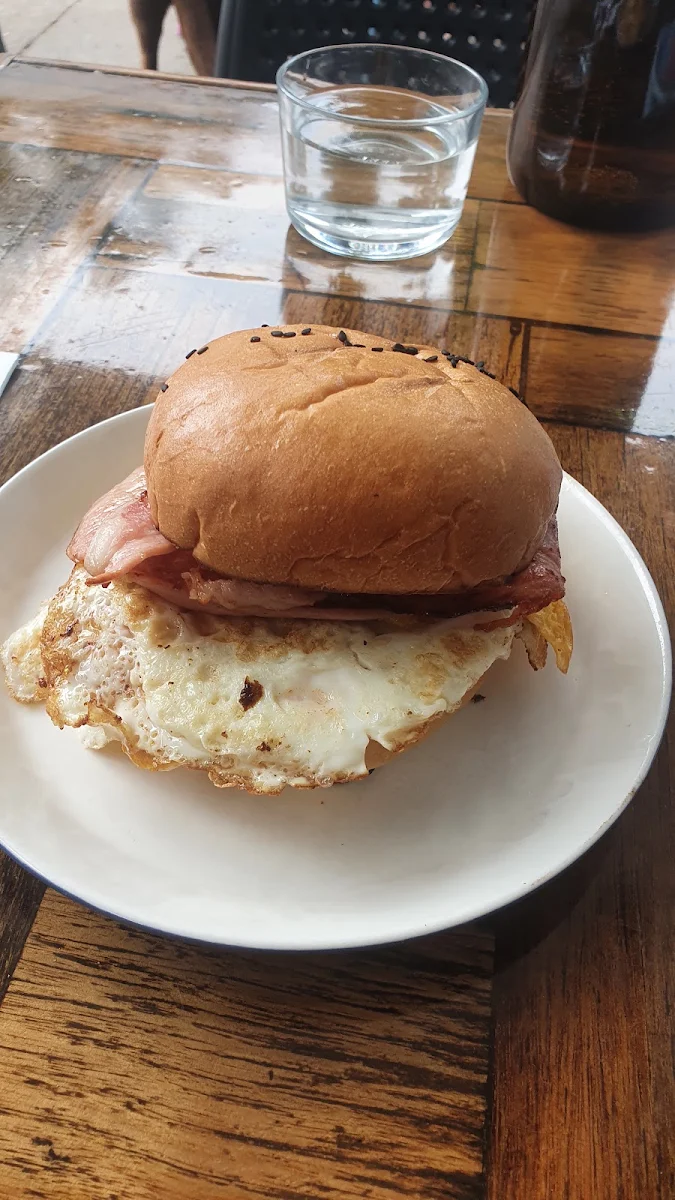 Bacon and Egg Roll, Little Oink