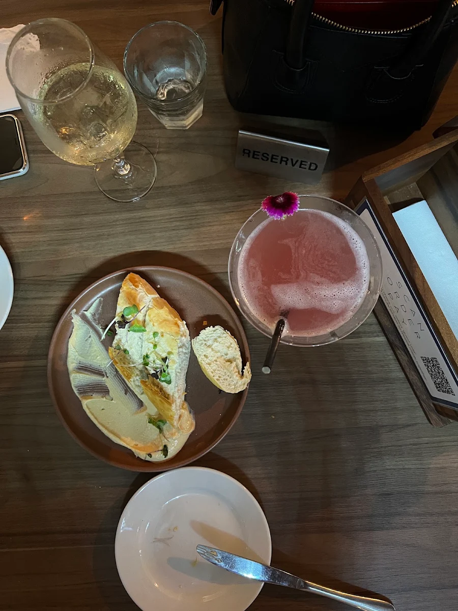 Bread, Fig Restaurant & Bar