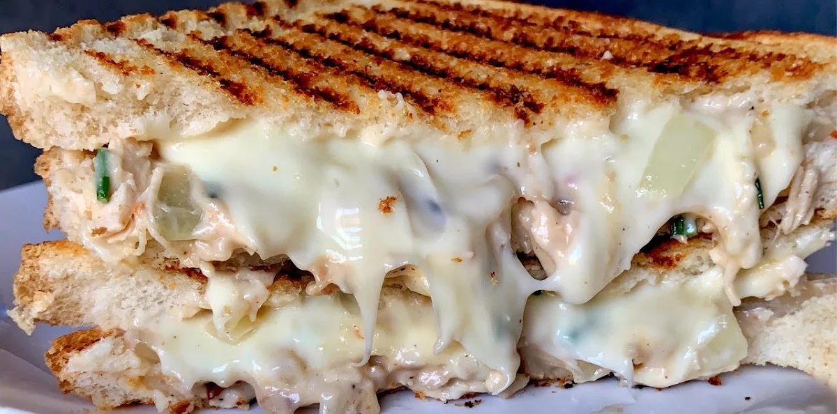 Highlights, Grilled Toastie Bar