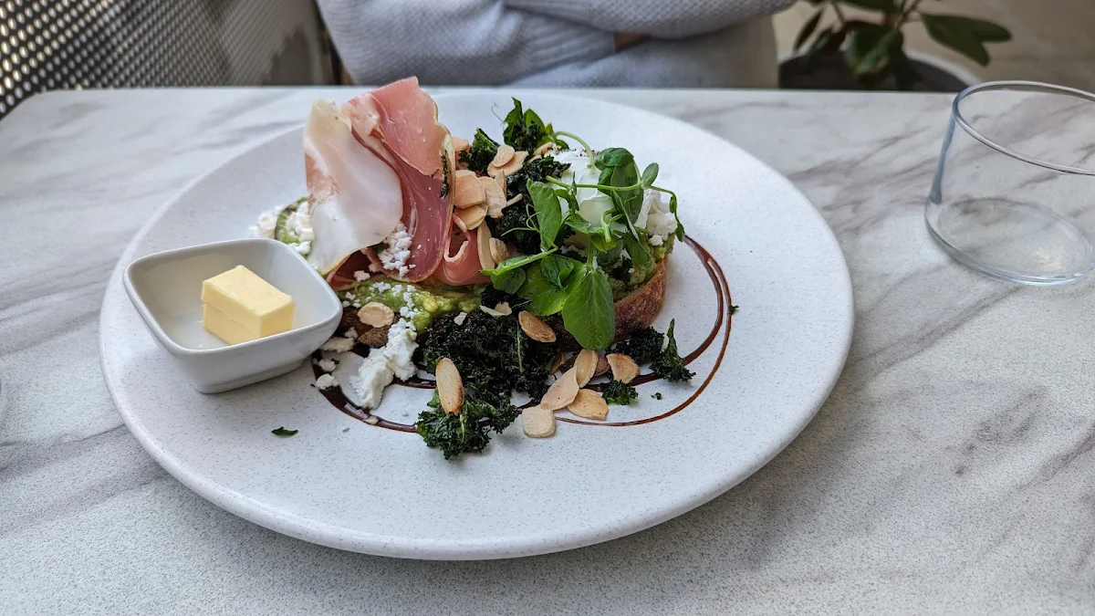 Smashed Avocado with Prosciutto