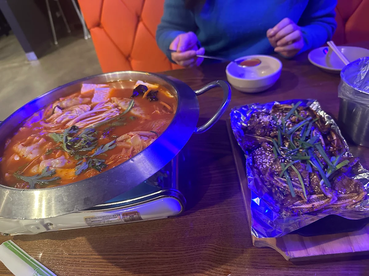 Kimchi Dumpling Soup