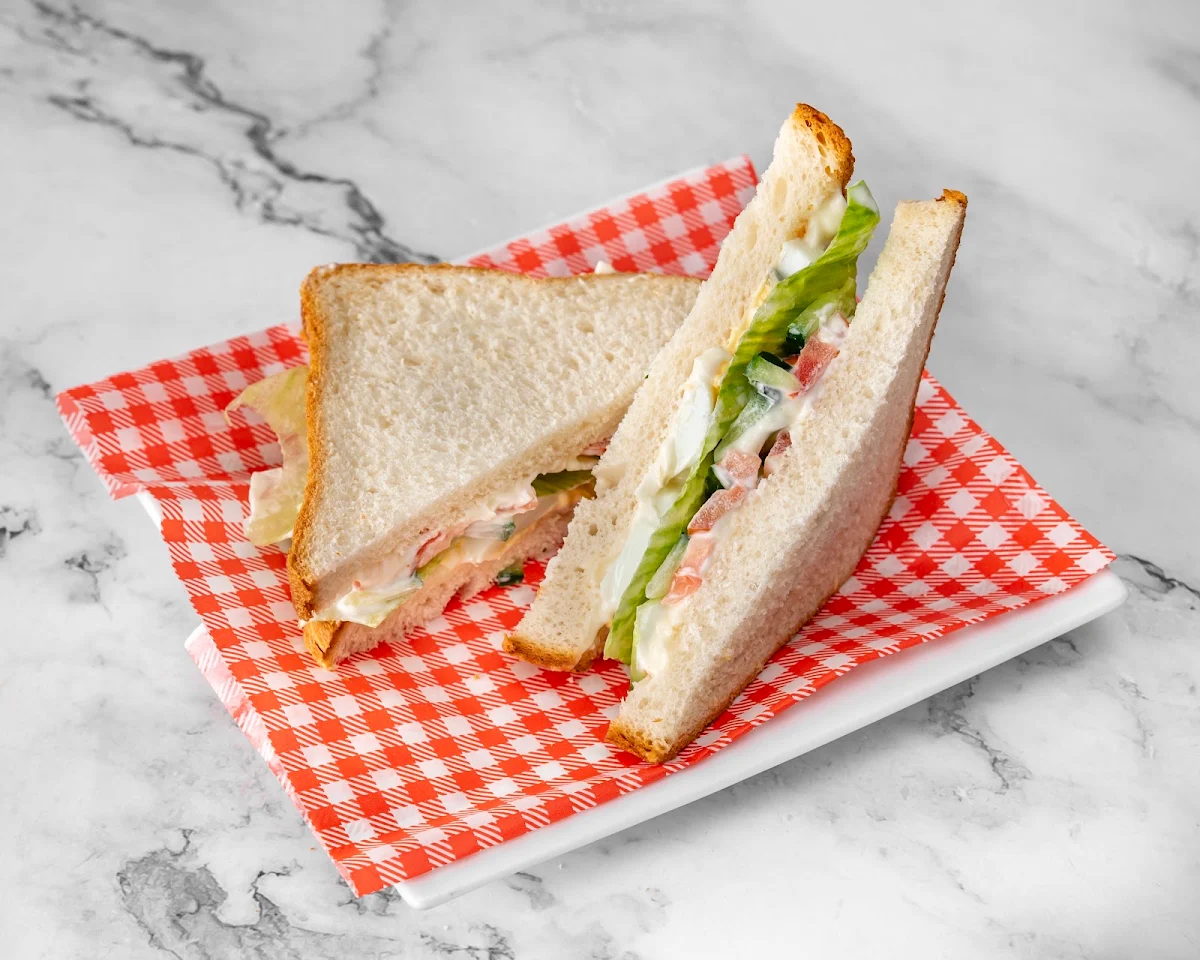 Chicken Lettuce & Mayo Sandwich