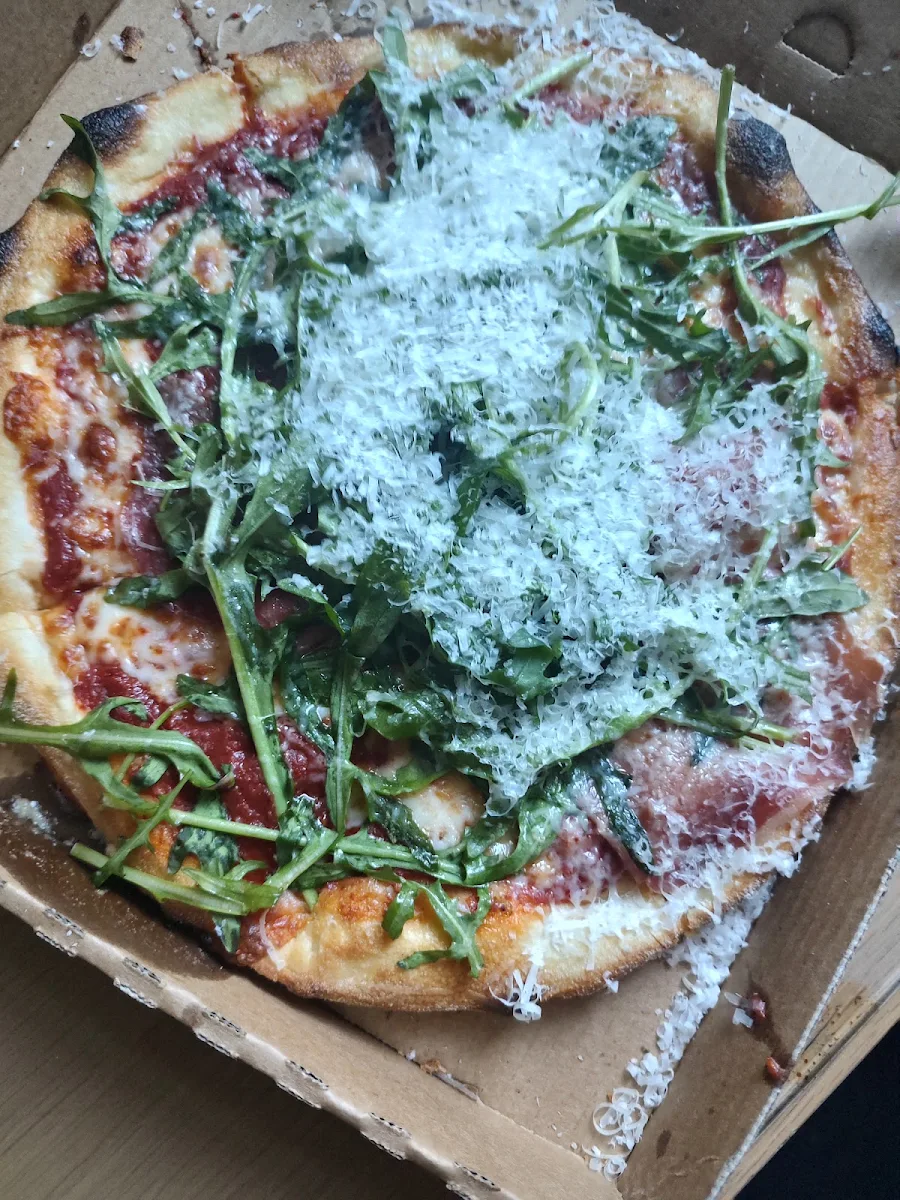 Prosciutto, Pizza Pizza