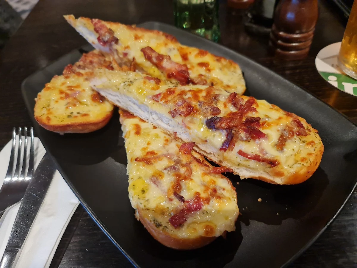 Cheesy Garlic Bread