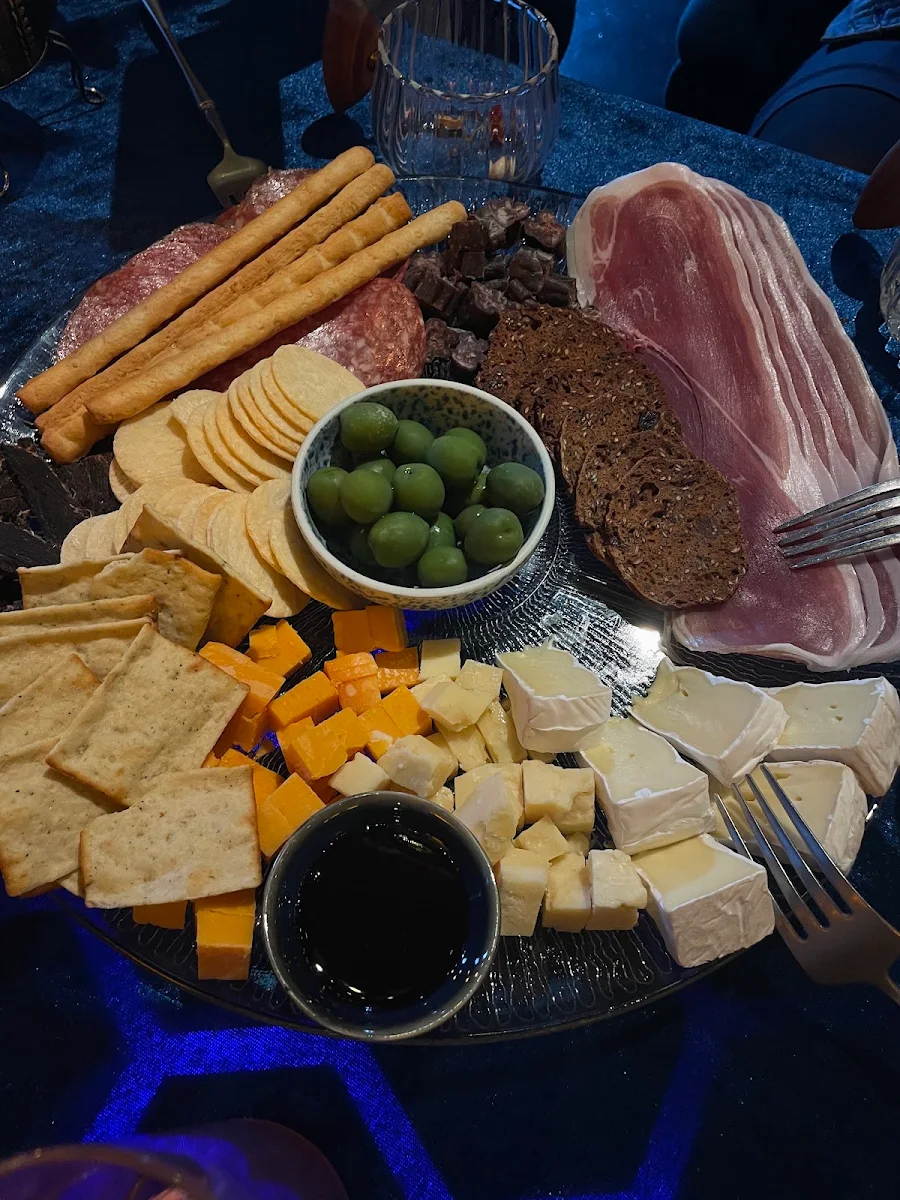 Combination Platter, Fantome Wine Bar & Cocktails