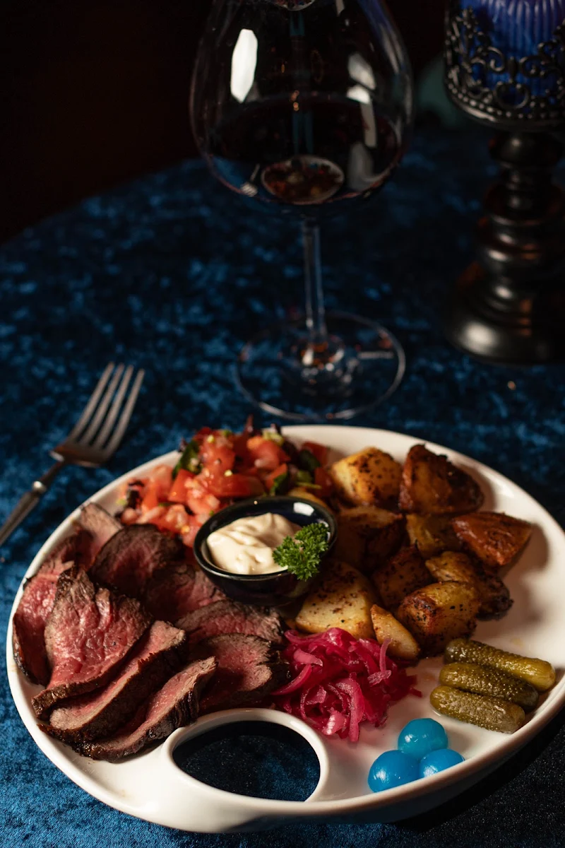 Highlights, Fantome Wine Bar & Cocktails