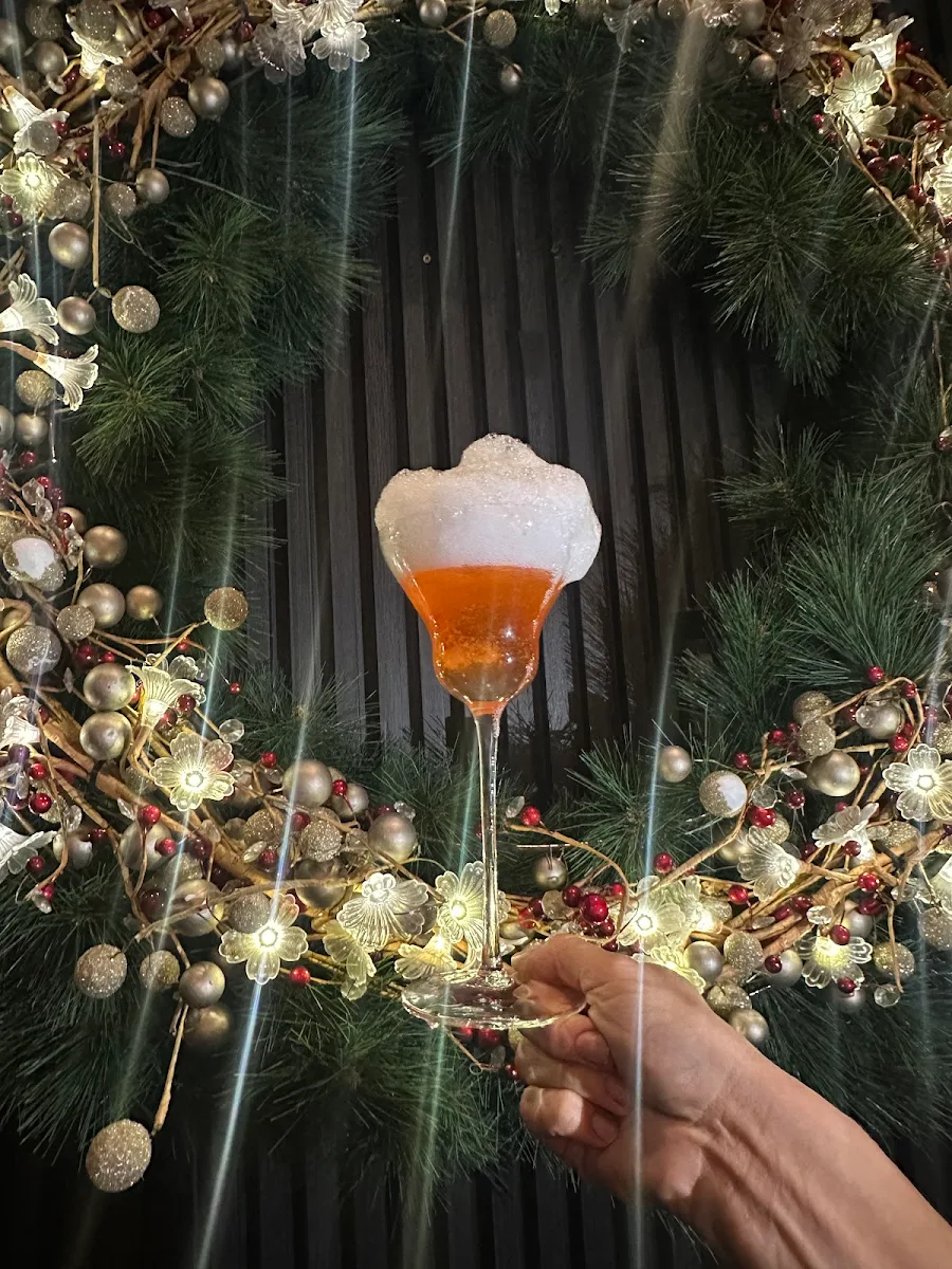 Highlights, Fantome Wine Bar & Cocktails