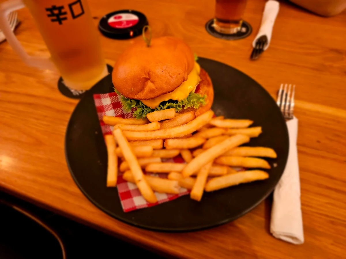 Beef Burger, Firehouse Hotel