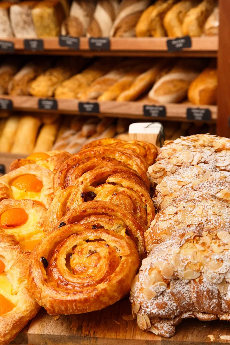 Highlights, Abhi's Bread (Shop)