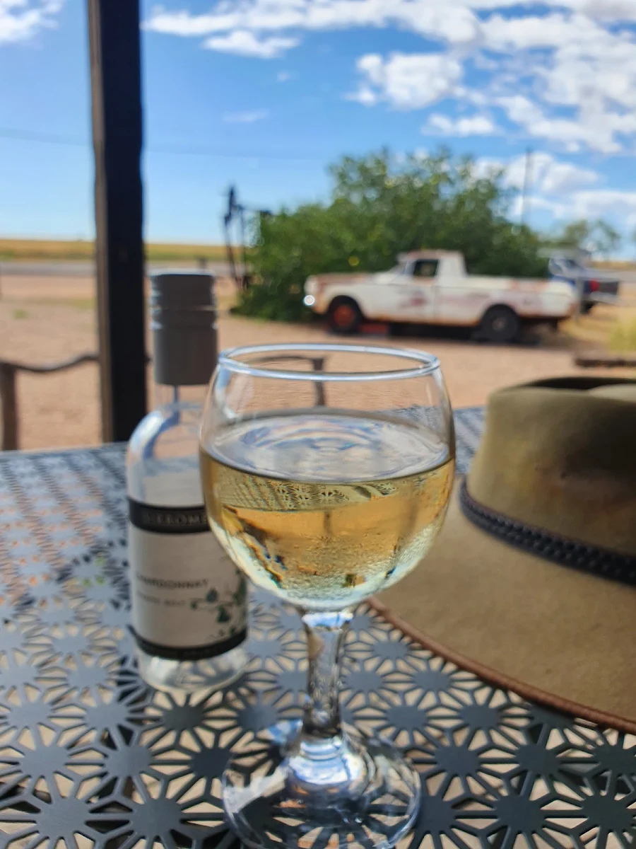 Highlights, Crocodile Dundee's Walkabout Creek Hotel