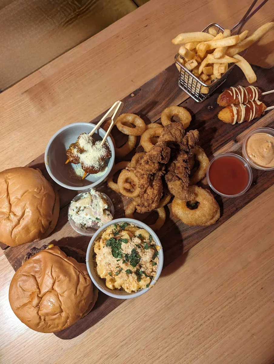 Onion Rings & Couch Sauce