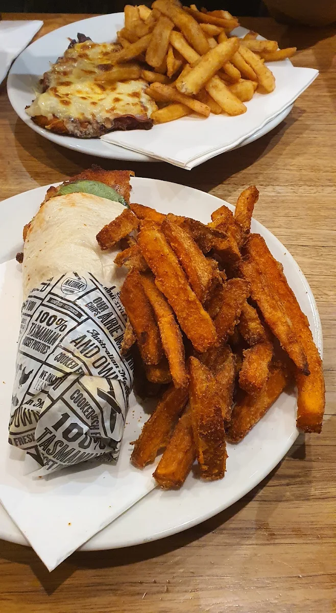 Schnitz Dips, Schnitz Point Cook
