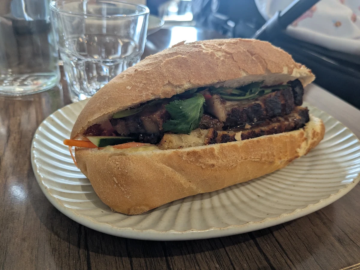 Lemongrass Beef Bánh MÌ